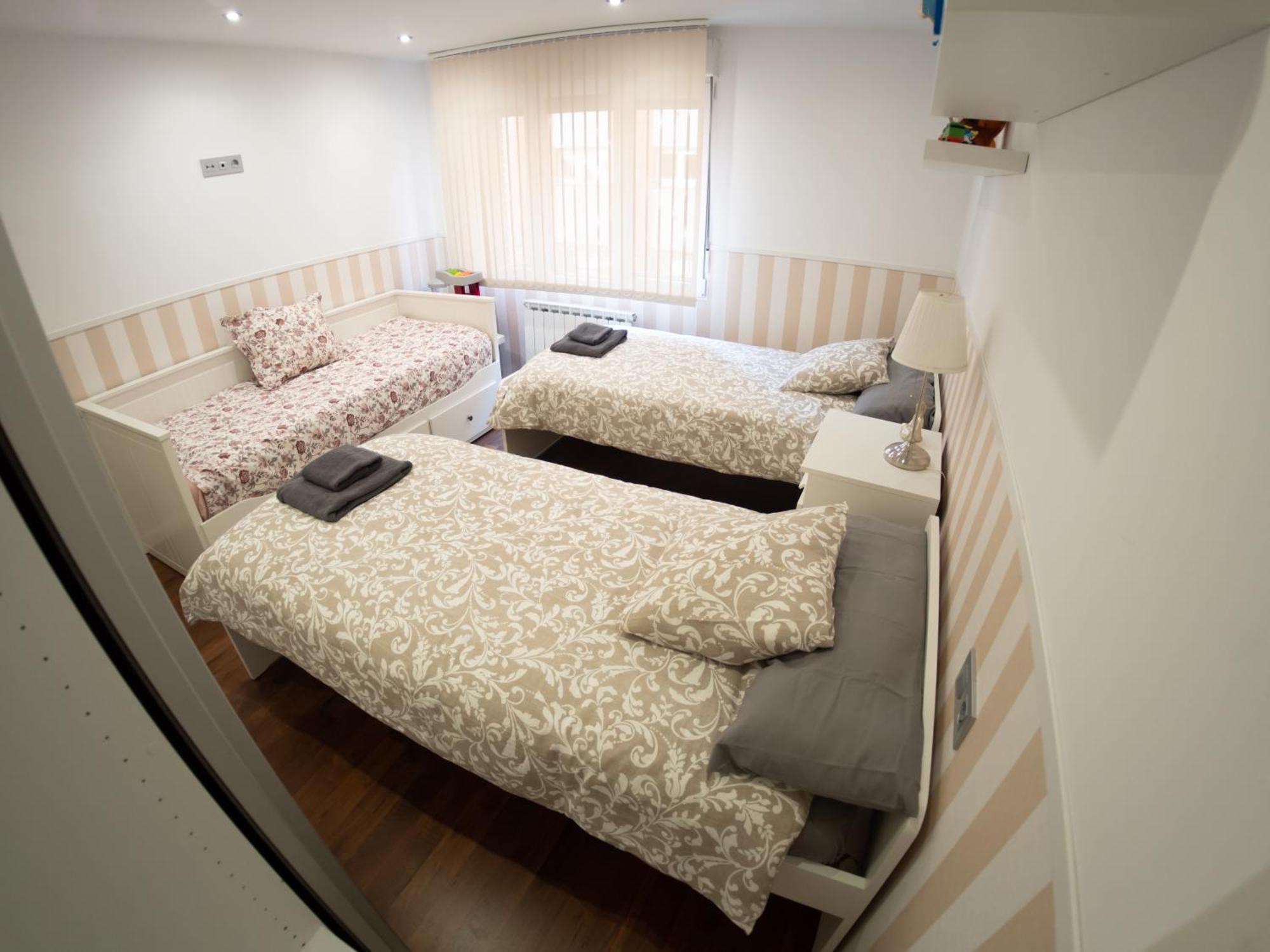 Piso Centrico "Villa Revallines" オビエド エクステリア 写真
